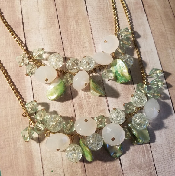 Jewelry - Green Shell and Bead Necklace
